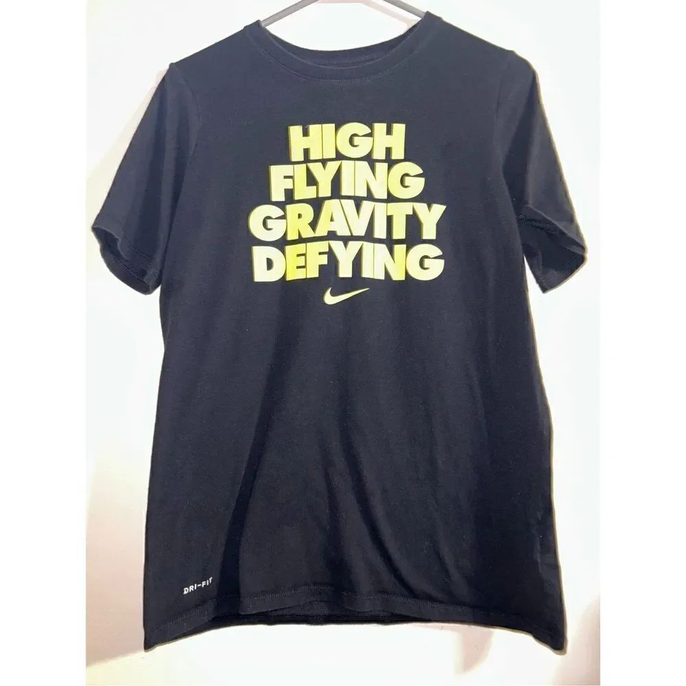 Nike dri fit tee size large